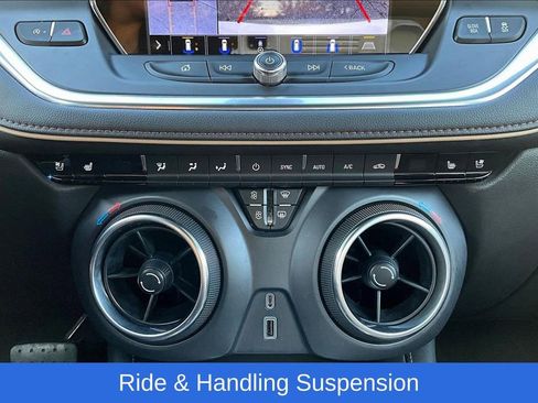 Used 2020 Chevrolet Blazer Premier w/ Driver Confidence II Package image 17