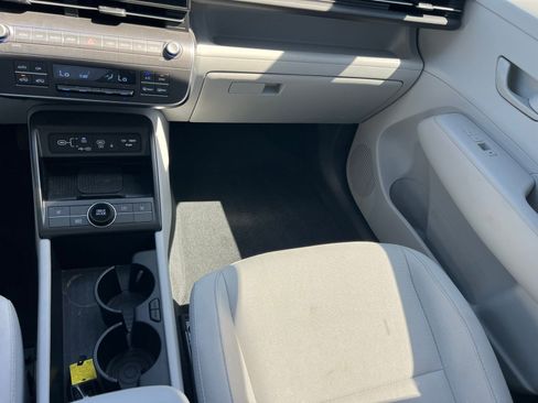 Used 2025 Hyundai Kona SEL image 31
