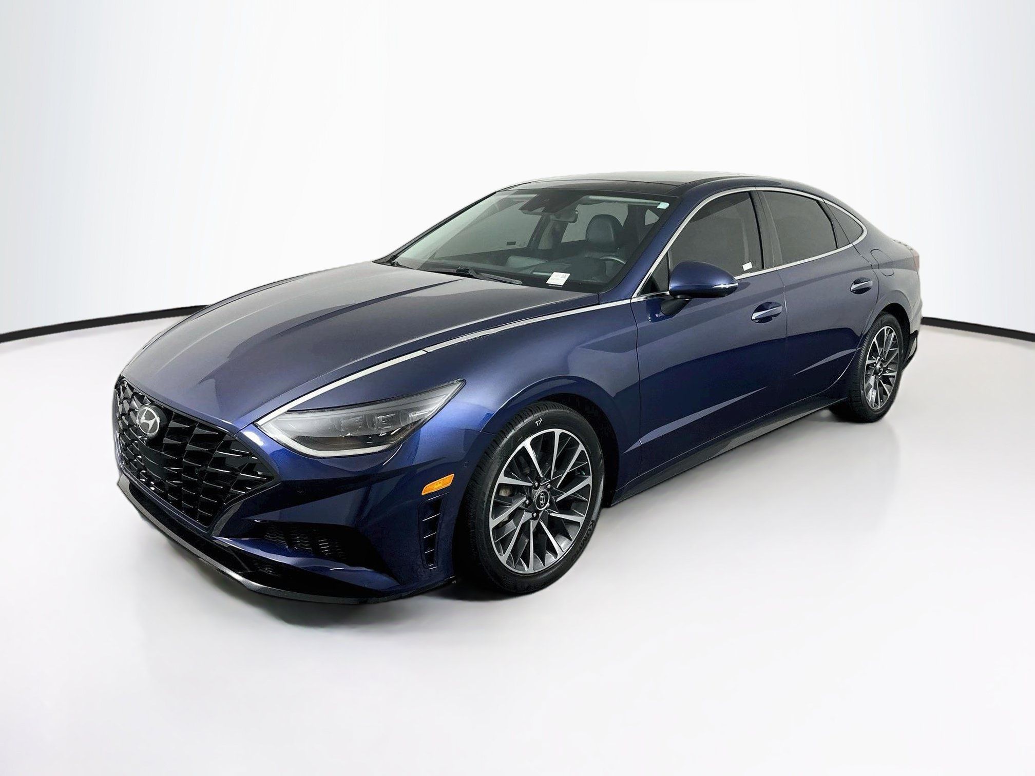 Used 2020 Hyundai Sonata Limited FWD image 3