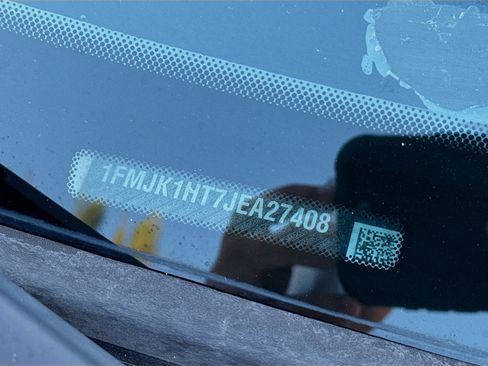 Used 2018 Ford Expedition Max XLT w/ Equipment Group 202A image 37