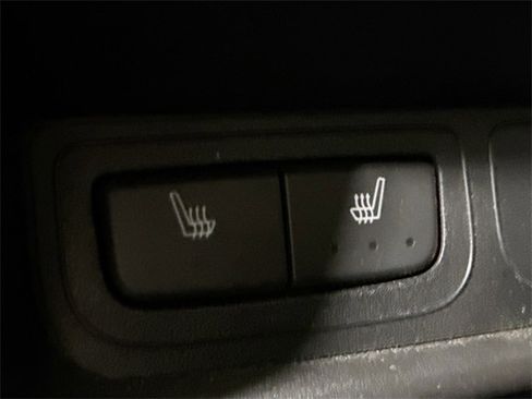 Used 2023 Cadillac XT4 Luxury w/ Cold Weather Package image 26