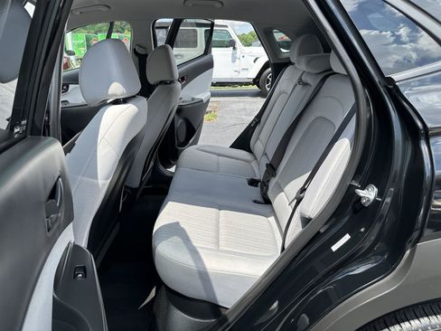 Used 2023 Hyundai Kona SEL w/ Cargo Package AWD/4WD image 29
