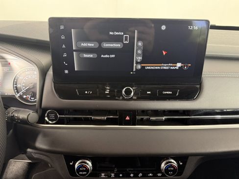 Used 2025 Mitsubishi Outlander AWD image 19