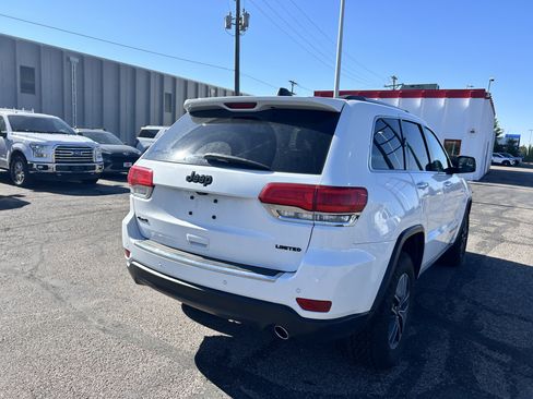 Used 2019 Jeep Grand Cherokee Limited AWD/4WD image 5