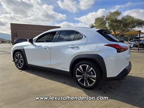 Certified 2021 Lexus UX 250h w/ Accessory Package (Z1) image 5