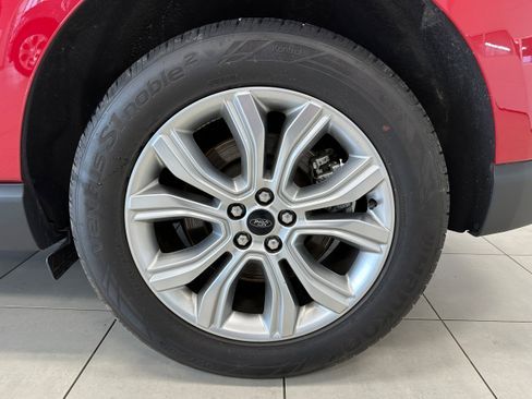 Used 2024 Ford Edge Titanium w/ Equipment Group 301A AWD/4WD image 8