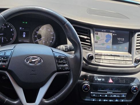 Used 2018 Hyundai Tucson Limited FWD image 18