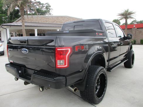 Used 2017 Ford F150 XLT w/ Equipment Group 302A Luxury AWD/4WD image 6