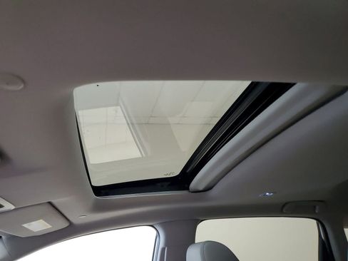 Certified 2026 Honda HR-V EX-L image 3