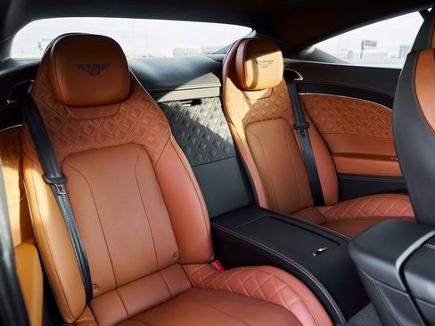 Used 2020 Bentley Continental GT image 38