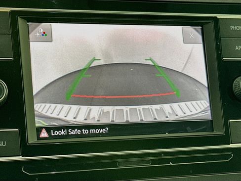 Used 2023 Volkswagen Tiguan S FWD image 22