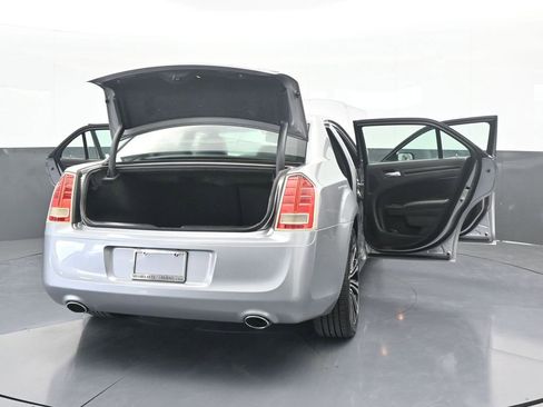 Used 2014 Chrysler 300 S image 71