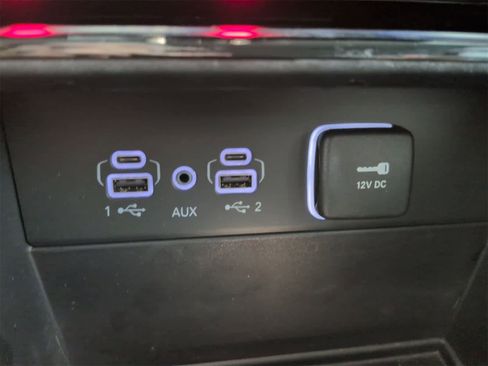 Certified 2023 Jeep Grand Cherokee L Limited image 32