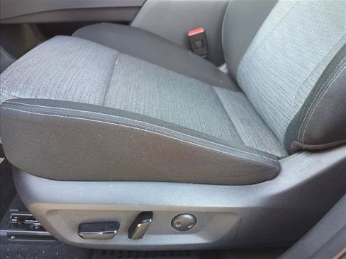 Used 2023 Nissan Rogue SV FWD image 13
