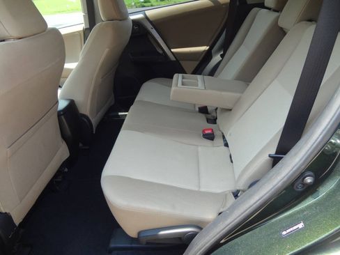 Used 2013 Toyota RAV4 XLE AWD/4WD image 9