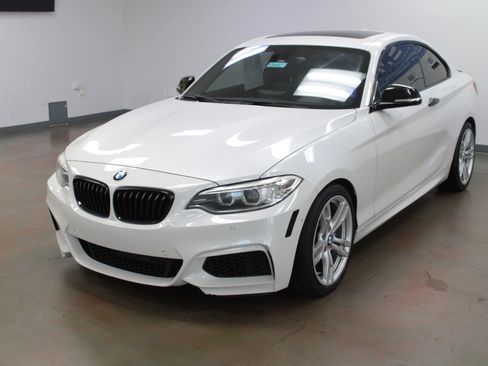 Used 2015 BMW M235i Coupe image 4