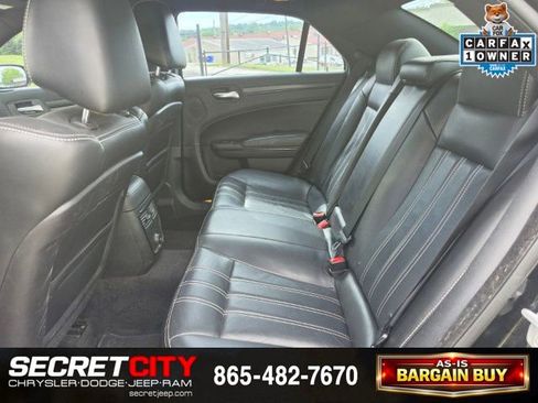 Used 2014 Chrysler 300 S RWD image 12