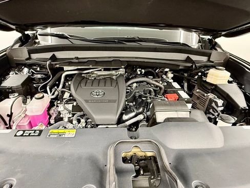 Certified 2024 Toyota Grand Highlander XLE image 40