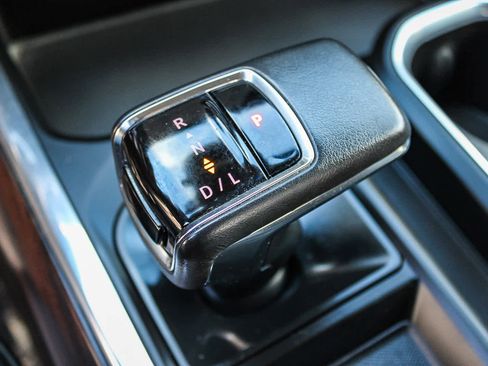 Used 2022 GMC Sierra 1500 SLT w/ SLT Premium Package image 18