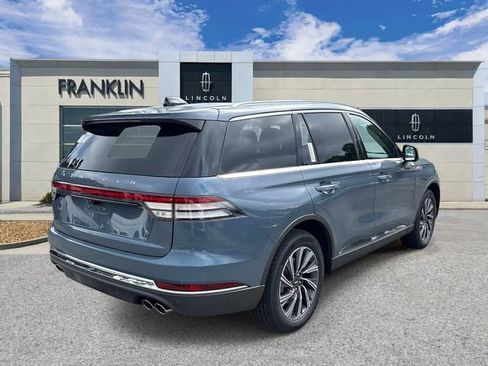 New 2026 Lincoln Aviator AWD image 7