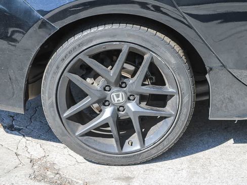 Used 2023 Honda Civic Sport image 8
