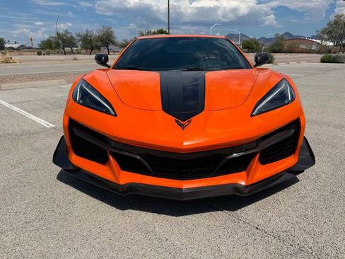 Used 2024 Chevrolet Corvette Z06 w/ Z07 Performance Package image 9