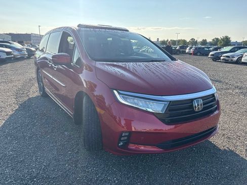 Used 2024 Honda Odyssey Elite image 14