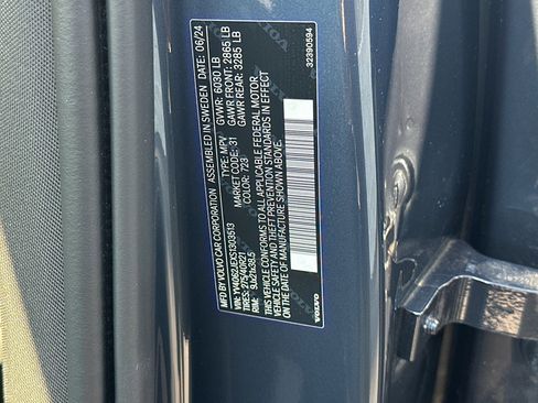 New 2025 Volvo XC90 B6 Plus w/ Protection Package Premier image 36