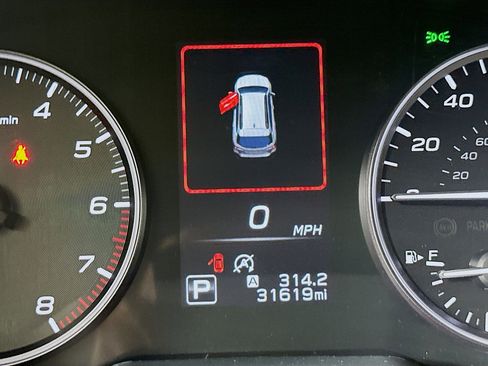 Used 2025 Subaru Outback Premium image 19