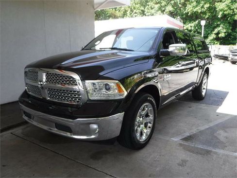 Used 2018 RAM 1500 Laramie w/ Convenience Group image 21