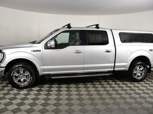 Used 2017 Ford F150 Lariat w/ Equipment Group 502A Luxury AWD/4WD image 9