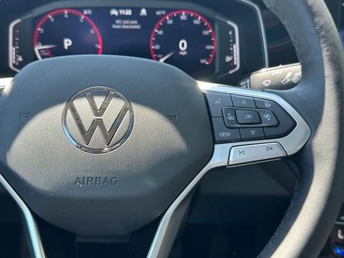 Used 2025 Volkswagen Jetta SEL FWD image 22