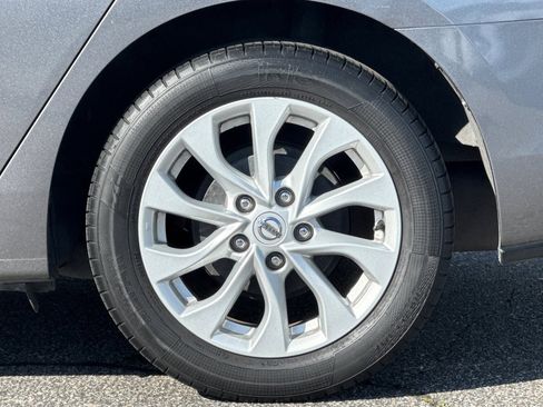 Used 2019 Nissan Sentra SV image 11