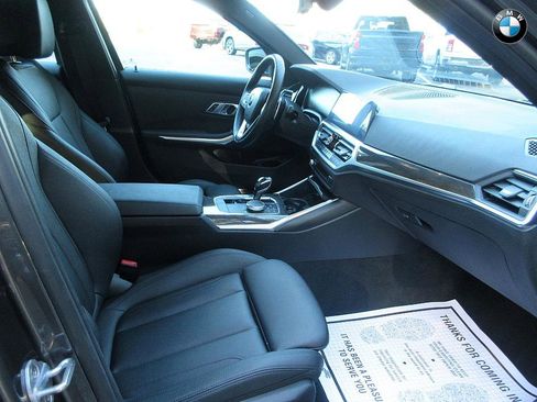 Used 2020 BMW 330i xDrive Sedan w/ Convenience Package image 23