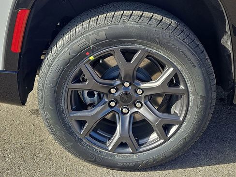 New 2026 Jeep Grand Wagoneer Limited image 7