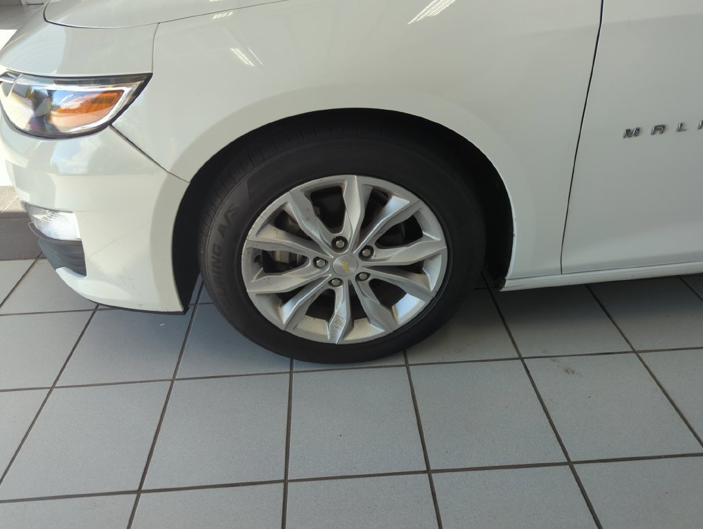Used 2023 Chevrolet Malibu LT w/ Driver Confidence Package FWD image 32