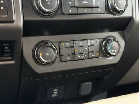 Used 2022 Ford F250 XLT image 19