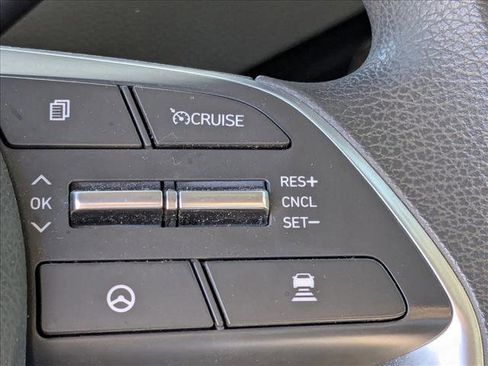 Used 2023 Hyundai Sonata SE image 9