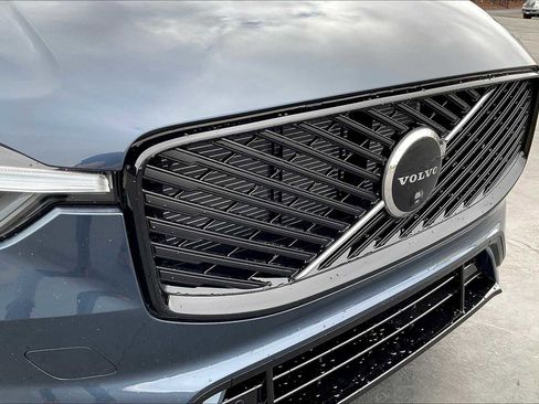 New 2026 Volvo XC60 T8 Plus w/ Protection Package Premier image 33