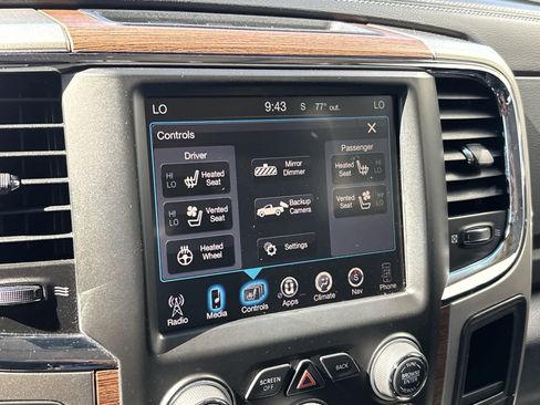 Used 2016 RAM 1500 Laramie w/ Convenience Group AWD/4WD image 20