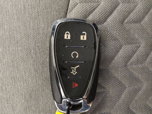 Used 2024 Chevrolet Equinox LT image 32