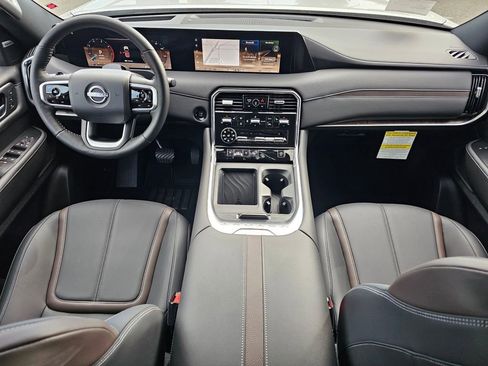 New 2026 Nissan Armada SL image 8