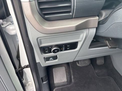 Used 2025 Ford F150 XLT w/ Equipment Group 301A Standard AWD/4WD image 19