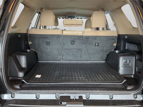 Used 2019 Toyota 4Runner SR5 AWD/4WD image 41