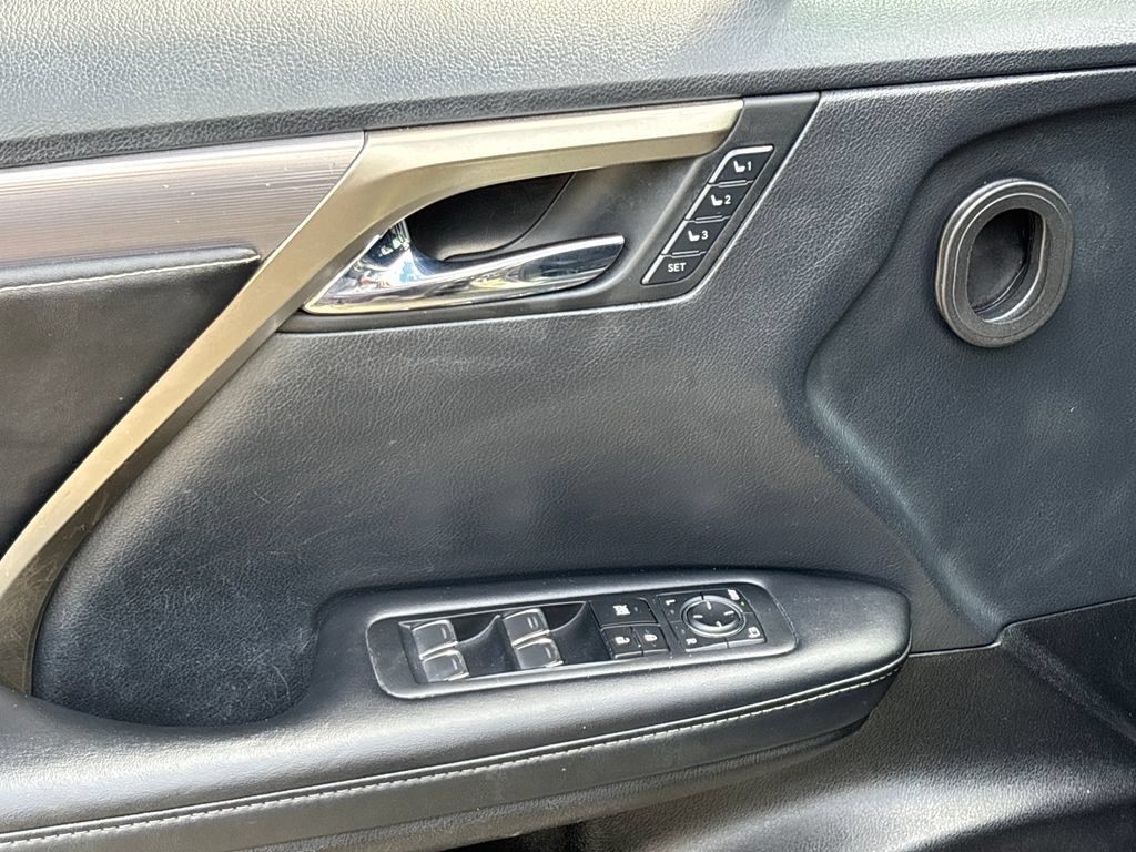 Used 2022 Lexus RX 450h F Sport w/ Cold Area Package (CT) AWD/4WD image 18