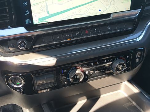 Used 2025 Chevrolet Silverado 2500 High Country w/ High Country Premium Package image 20