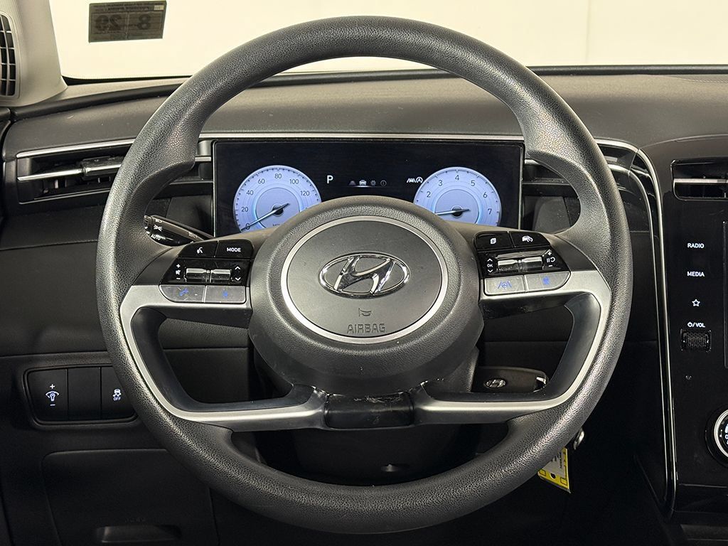 Used 2024 Hyundai Tucson SE AWD/4WD image 32