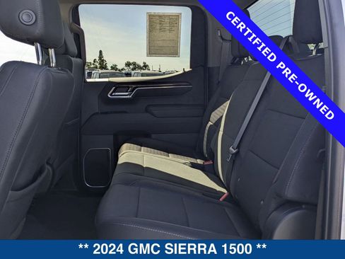 Used 2024 GMC Sierra 1500 SLE image 18
