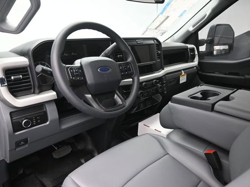 New 2025 Ford F350 XL AWD/4WD image 30