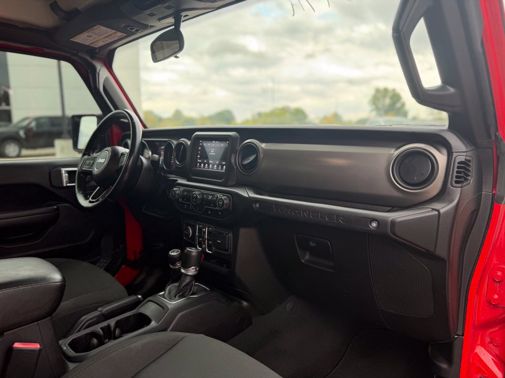 Used 2021 Jeep Wrangler Unlimited Sport AWD/4WD image 9